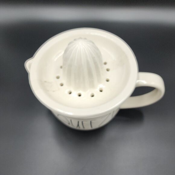 Rae Dunn Squeeze Juicer Orange Lemon Artisan Collection 3 cup capacity New - Picture 3 of 8